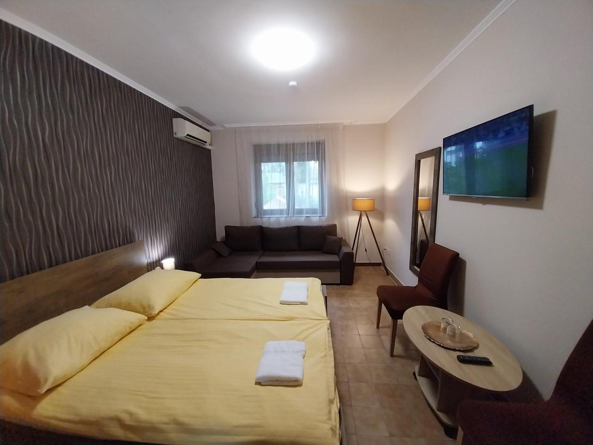 Fenyves Vendeghaz - Siofok Apartment Exterior photo